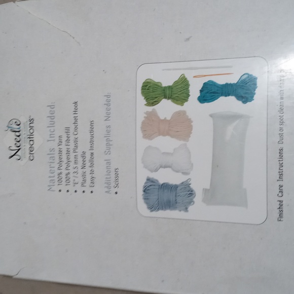 Bnwt/nib crochet kit gnome - Picture 2 of 4